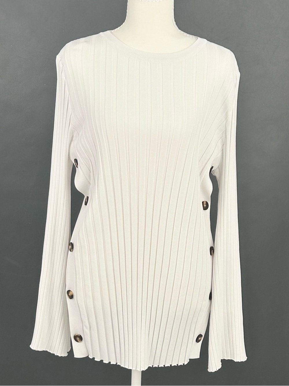 LÉGOE Heritage Maternity Rib Knit Button Side Sweater Ivory Size M